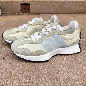 New Balance 327 Olivine Pale Moss Sneakers Raw Edge Suede size 7